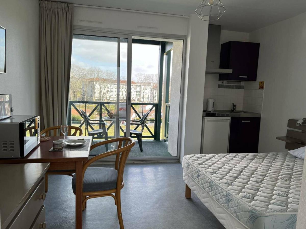 Studio Lilas A Cambo-Les-Bains : Terrasse, Parking, Proche Thermes, Internet, Animaux Acceptes - Fr-1-495-96 エクステリア 写真